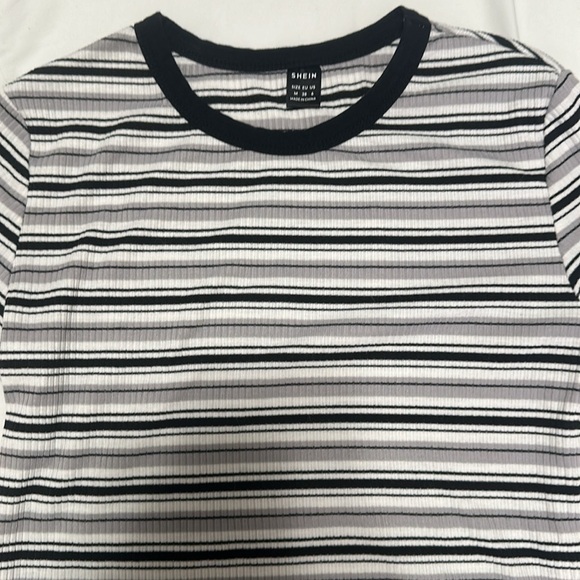 3/$10 NWOT black and white stripe baby tee medium - Picture 2 of 4